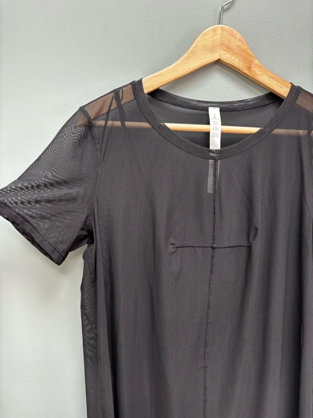 Lululemon Ready To Reach Shirt sleeve Dress in Black Mesh 8 - Picture 4 of 7